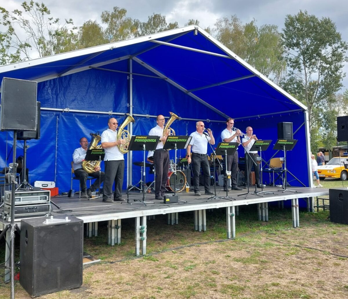 Hasičská paráda v Břasích